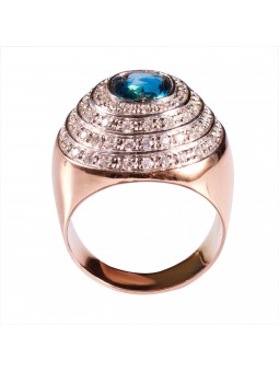 Anello con zaffiro...